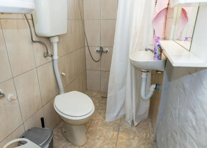 Old House With Terrace - For Guests On A Budget *