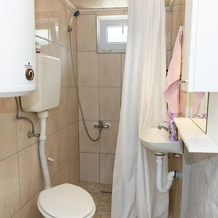 아파트 Old House With Terrace - For Guests On A Budget 스플리트