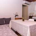 Old House With Terrace - For Guests On A Budget *