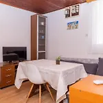 Old House With Terrace - For Guests On A Budget * Split